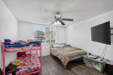 Condominio en venta en West Palm Beach, Florida, 2 dormitorios, 99.59 m2 № 2248146 - foto 18