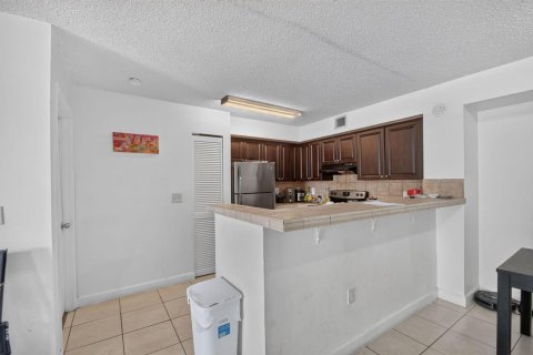 Condominio en venta en West Palm Beach, Florida, 2 dormitorios, 99.59 m2 № 2248146 - foto 6