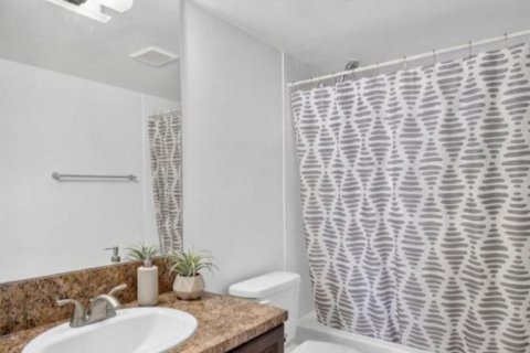 Condominio en venta en West Palm Beach, Florida, 2 dormitorios, 99.59 m2 № 2248146 - foto 14
