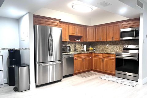 Купить таунхаус в Авентура, Флорида 3 спальни, 123.56м2, № 2020854 - фото 5