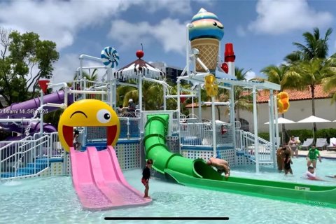 Купить таунхаус в Авентура, Флорида 3 спальни, 123.56м2, № 2020854 - фото 14