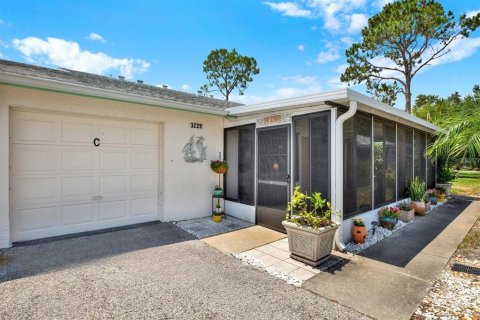 Copropriété à vendre à Saint Petersburg, Floride: 1 chambre, 59.92 m2 № 1755455 - photo 1