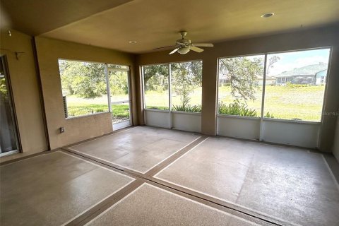 House in Hudson, Florida 3 bedrooms, 172.98 sq.m. № 2232086 - photo 21