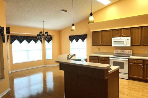 House in Hudson, Florida 3 bedrooms, 172.98 sq.m. № 2232086 - photo 7