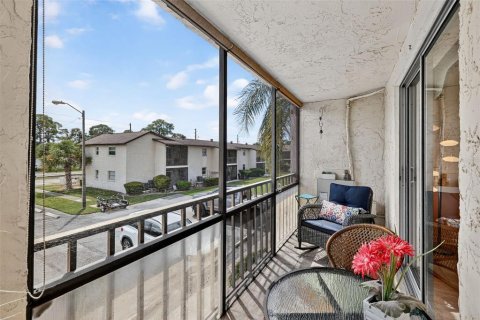 Condo in Port Richey, Florida, 2 bedrooms № 2214034 - photo 22