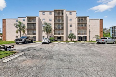 Condo in Port Richey, Florida, 2 bedrooms № 2214034
