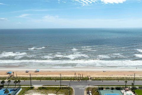 Townhouse in Flagler Beach, Florida 2 bedrooms, 128.21 sq.m. № 1819584 - photo 3