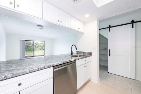 Townhouse in Flagler Beach, Florida 2 bedrooms, 128.21 sq.m. № 1819584 - photo 13
