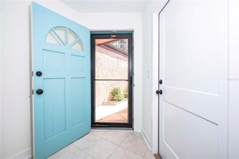 Townhouse in Flagler Beach, Florida 2 bedrooms, 128.21 sq.m. № 1819584 - photo 5