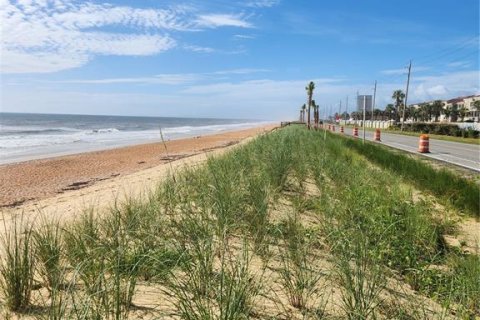 Townhouse in Flagler Beach, Florida 2 bedrooms, 128.21 sq.m. № 1819584 - photo 4