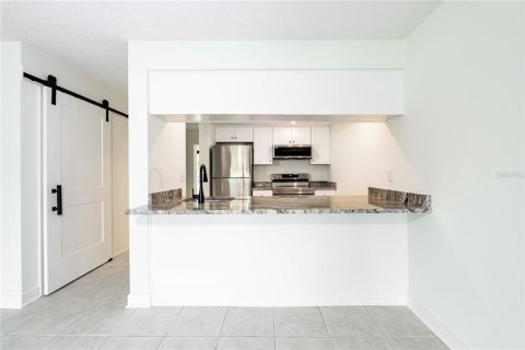 Townhouse in Flagler Beach, Florida 2 bedrooms, 128.21 sq.m. № 1819584 - photo 10