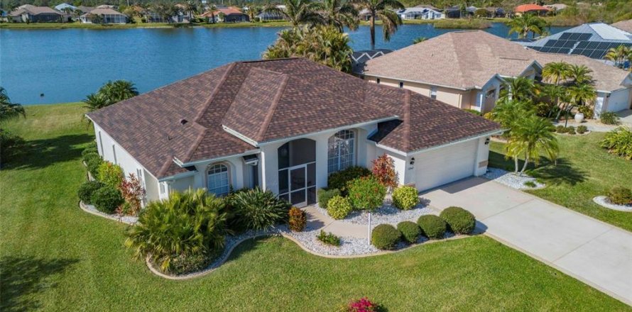 Villa ou maison à Lake Suzy, Floride 2 chambres, 183.57 m2 № 2143956