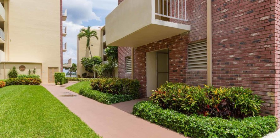Condominio en Boynton Beach, Florida, 1 dormitorio № 994270