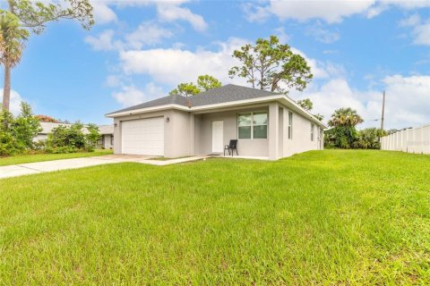 Villa ou maison à vendre à Edgewater, Floride: 3 chambres, 156.35 m2 № 2411450 - photo 17