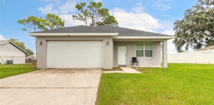 Villa ou maison à Edgewater, Floride 3 chambres, 156.35 m2 № 2411450