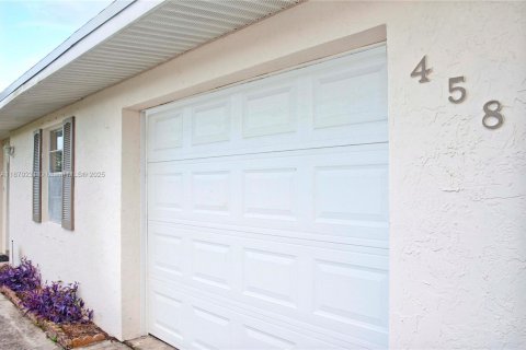 House in Port St. Lucie, Florida 3 bedrooms, 98.1 sq.m. № 1921565 - photo 26