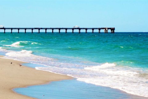 House in Port St. Lucie, Florida 3 bedrooms, 98.1 sq.m. № 1921565 - photo 30