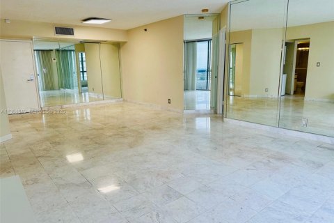 Condominio en venta en Aventura, Florida, 2 dormitorios, 106.84 m2 № 2006064 - foto 12