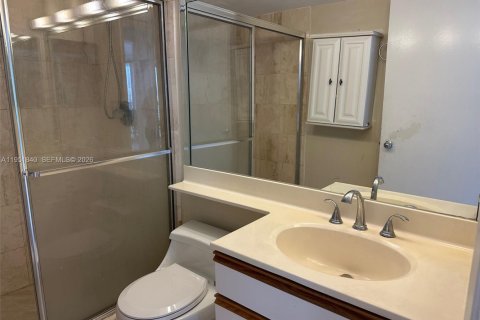 Condominio en venta en Aventura, Florida, 2 dormitorios, 106.84 m2 № 2006064 - foto 11