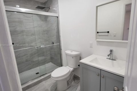Villa ou maison à louer à Coral Springs, Floride: 2 chambres, 182.92 m2 № 2076453 - photo 7