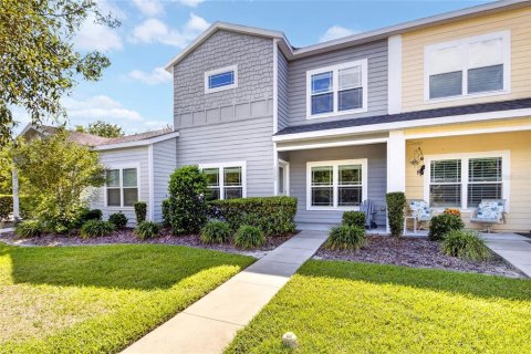Townhouse in Gainesville, Florida 3 bedrooms, 159.7 sq.m. № 2157759 - photo 3