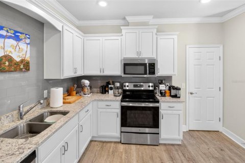 Townhouse in Gainesville, Florida 3 bedrooms, 159.7 sq.m. № 2157759 - photo 22