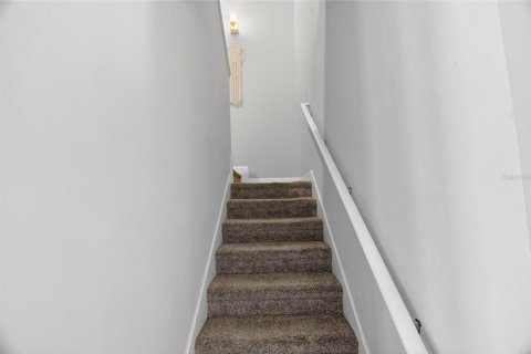 Townhouse in Gainesville, Florida 3 bedrooms, 159.7 sq.m. № 2157759 - photo 23
