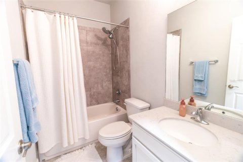 Townhouse in Gainesville, Florida 3 bedrooms, 159.7 sq.m. № 2157759 - photo 26