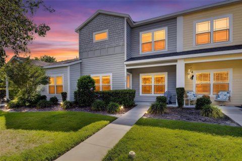 Townhouse in Gainesville, Florida 3 bedrooms, 159.7 sq.m. № 2157759