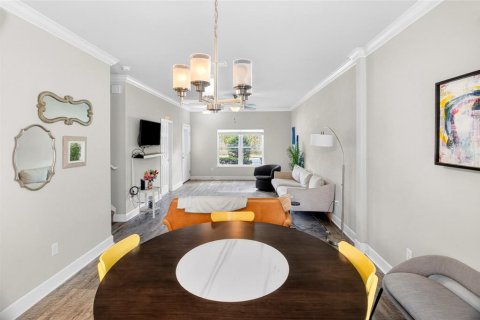 Townhouse in Gainesville, Florida 3 bedrooms, 159.7 sq.m. № 2157759 - photo 14