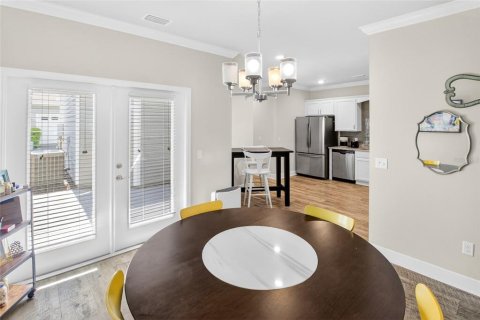 Townhouse in Gainesville, Florida 3 bedrooms, 159.7 sq.m. № 2157759 - photo 17