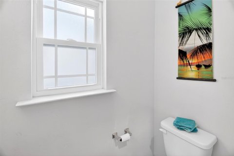 Townhouse in Gainesville, Florida 3 bedrooms, 159.7 sq.m. № 2157759 - photo 12