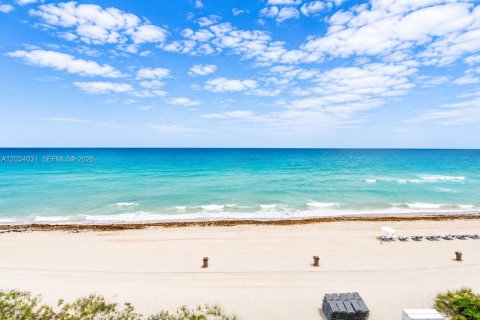 Copropriété à vendre à Sunny Isles Beach, Floride: 2 chambres, 171.59 m2 № 2186124 - photo 20