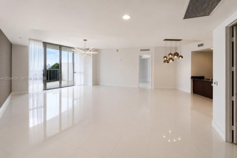 Copropriété à vendre à Sunny Isles Beach, Floride: 2 chambres, 171.59 m2 № 2186124 - photo 2
