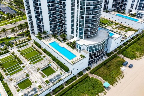 Copropriété à vendre à Sunny Isles Beach, Floride: 2 chambres, 171.59 m2 № 2186124 - photo 29