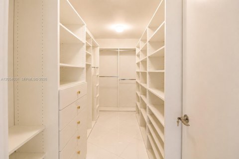Copropriété à vendre à Sunny Isles Beach, Floride: 2 chambres, 171.59 m2 № 2186124 - photo 17
