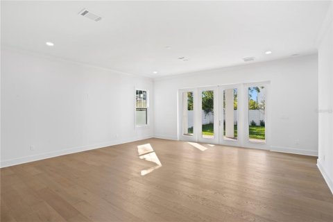 Villa ou maison à vendre à Tampa, Floride: 4 chambres, 319.03 m2 № 1658569 - photo 11