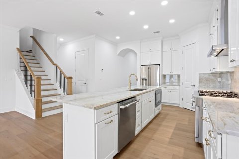 Villa ou maison à vendre à Tampa, Floride: 4 chambres, 319.03 m2 № 1658569 - photo 7