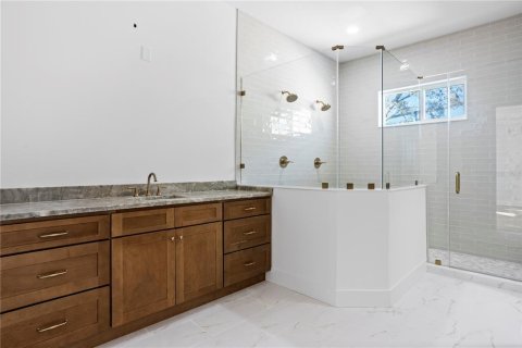 Villa ou maison à vendre à Tampa, Floride: 4 chambres, 319.03 m2 № 1658569 - photo 23