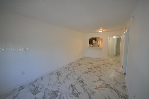 Condo in Homestead, Florida, 2 bedrooms  № 1868647 - photo 3