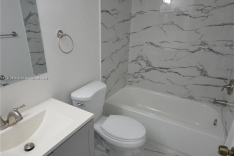 Condo in Homestead, Florida, 2 bedrooms  № 1868647 - photo 20