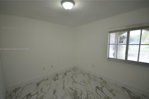 Condo in Homestead, Florida, 2 bedrooms  № 1868647 - photo 6