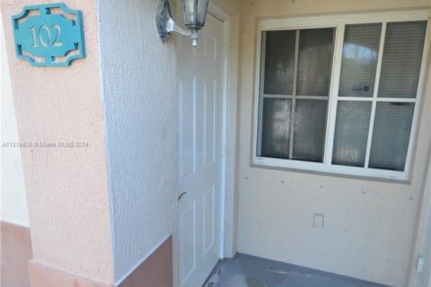 Condo in Homestead, Florida, 2 bedrooms  № 1868647 - photo 23