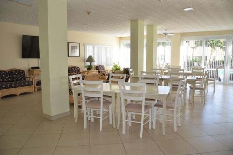 Condo in Lauderdale-by-the-Sea, Florida, 2 bedrooms  № 2261480 - photo 20