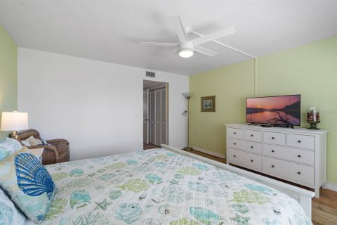 Condominio en alquiler en New Smyrna Beach, Florida, 2 dormitorios, 97.08 m2 № 1564572 - foto 9