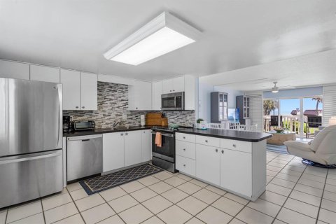 Condominio en alquiler en New Smyrna Beach, Florida, 2 dormitorios, 97.08 m2 № 1564572 - foto 8
