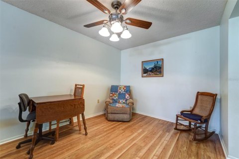 Condo in Port Richey, Florida, 2 bedrooms № 2113270 - photo 4