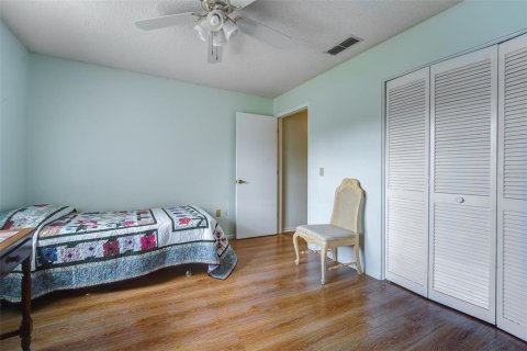 Condo in Port Richey, Florida, 2 bedrooms № 2113270 - photo 14