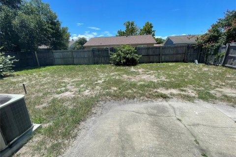 Villa ou maison à louer à Altamonte Springs, Floride: 4 chambres, 120.12 m2 № 2406460 - photo 10