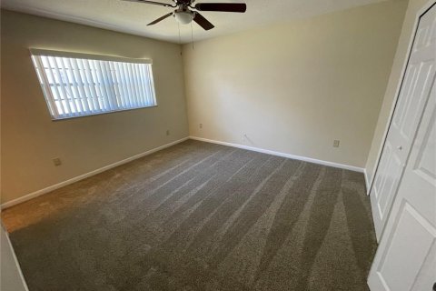 Villa ou maison à louer à Altamonte Springs, Floride: 4 chambres, 120.12 m2 № 2406460 - photo 5